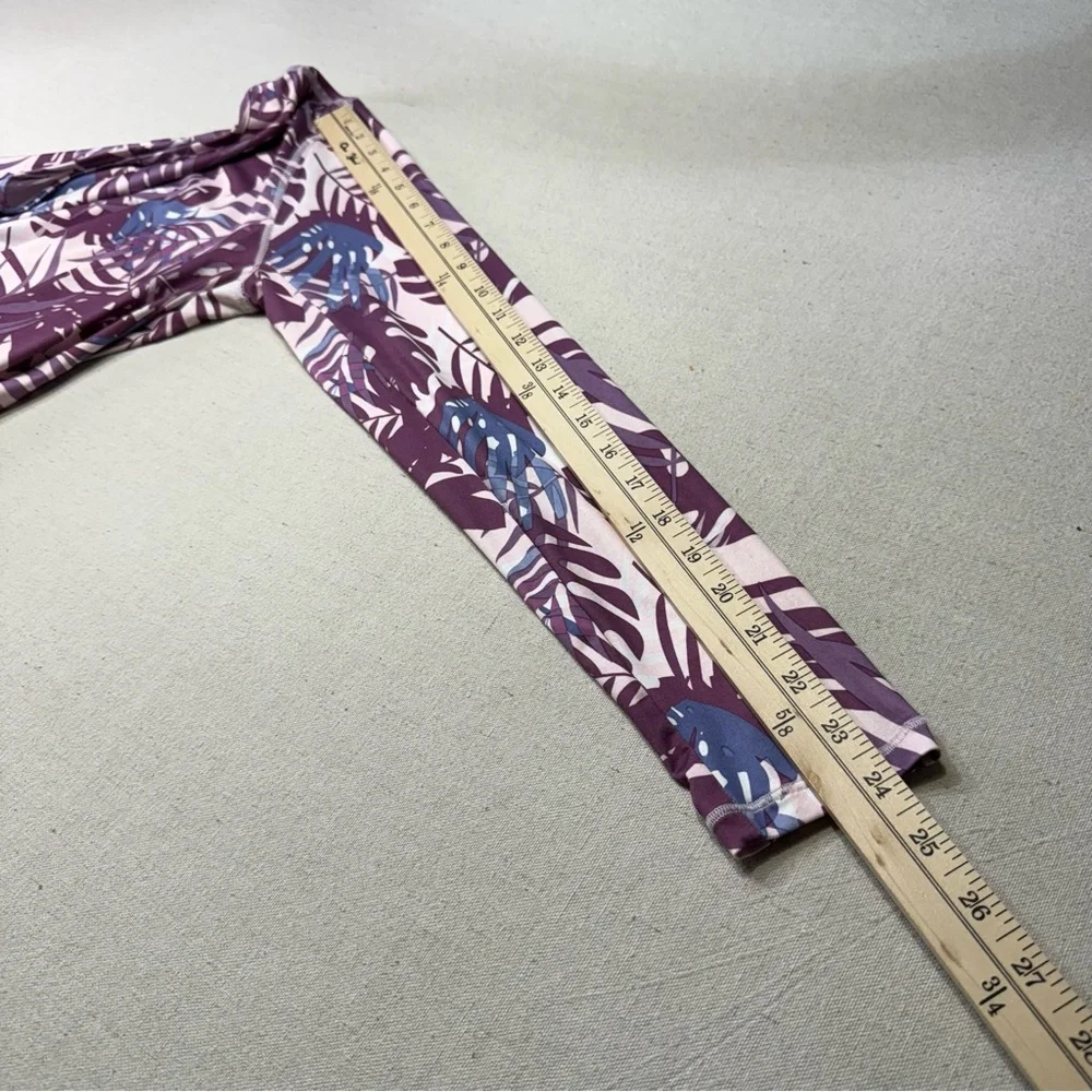 32 DEGREES COOL Women's Purple Leaf Shirt Size Small Sun Protection UPF 50+